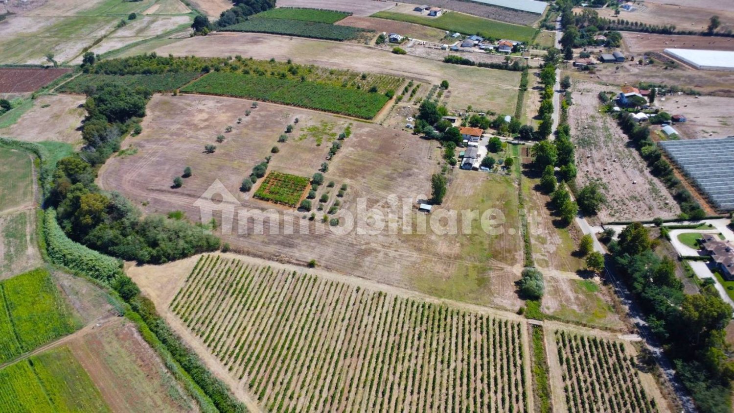 63217m² Land in Latina, Italy No. 272886