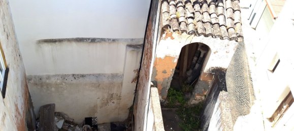 312m² Building in Loule, Portugal No. 189957 3