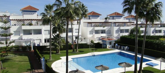 Adosado de 5 dormitorios en Estepona, Spain No. 138732 31