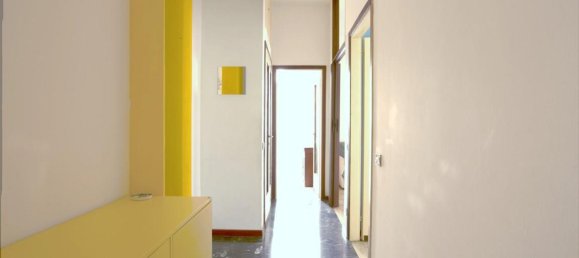 2 rooms Apartment in San Donato Milanese, Italy No. 32317 3