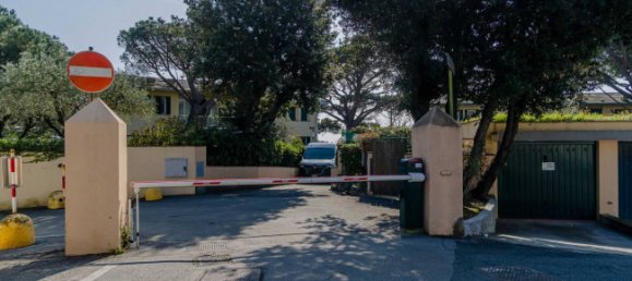 4 bedrooms Apartment in Arenzano, Italy No. 320288 48