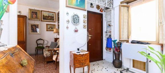 3 bedrooms Apartment in Rome, Italy No. 377763 5