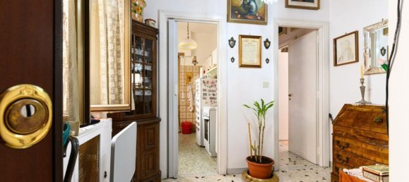 3 bedrooms Apartment in Rome, Italy No. 377763 3
