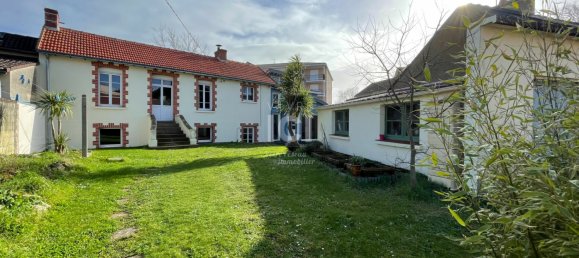 Casa de 3 dormitorios en Saint-Brevin-les-Pins, France No. 105301 12