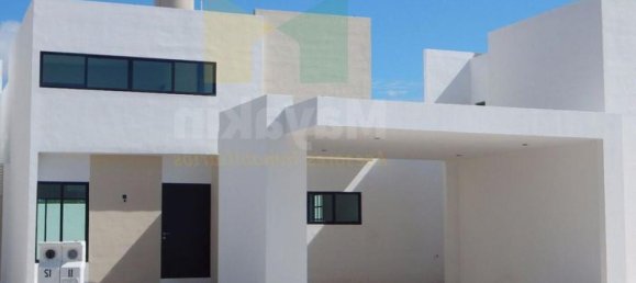 3 bedrooms House in Merida, Mexico No. 25682 2