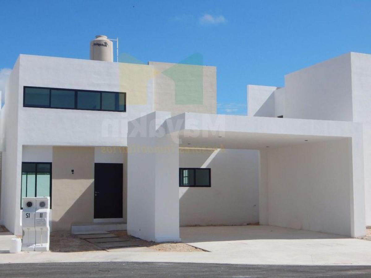 3 bedrooms House in Merida, Mexico No. 25682