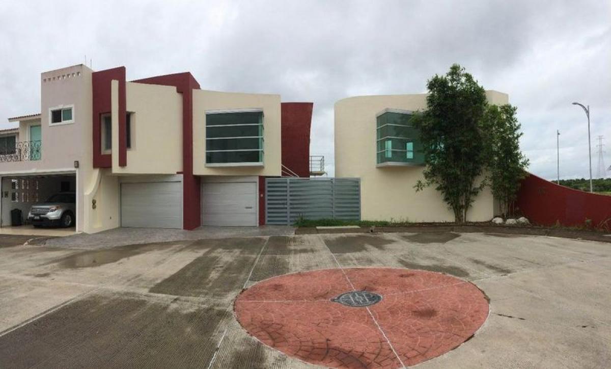 4 bedrooms House in Veracruz, Mexico No. 227536