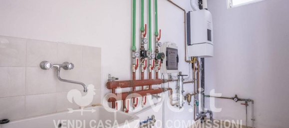 4غرفة فيلا في Sangiano, Italy رقم 28848 37