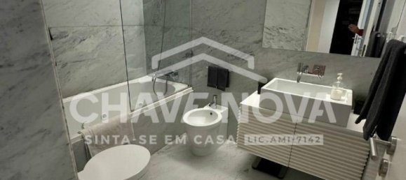 3 bedrooms Apartment in Porto, Portugal No. 135476 14
