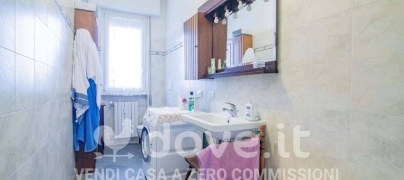 3-salle Appartement à Mediglia, Italy No. 32050 32