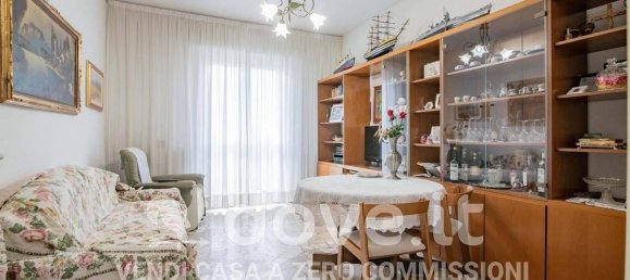 3-salle Appartement à Mediglia, Italy No. 32050 10