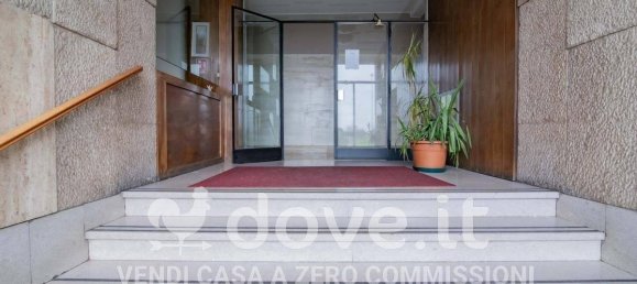 3-salle Appartement à Mediglia, Italy No. 32050 57