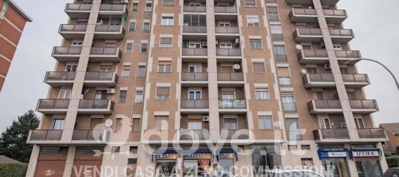 3-salle Appartement à Mediglia, Italy No. 32050 43