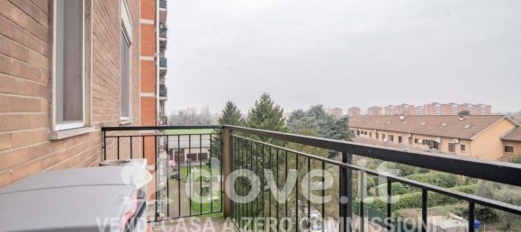3-salle Appartement à Mediglia, Italy No. 32050 53