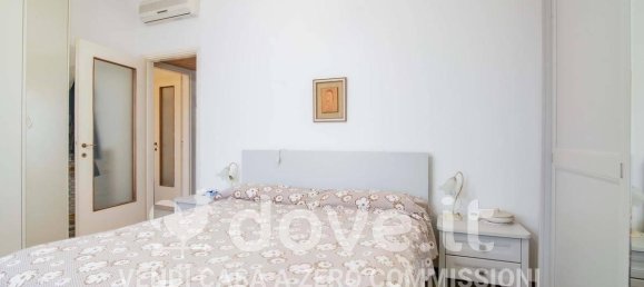 3-salle Appartement à Mediglia, Italy No. 32050 17