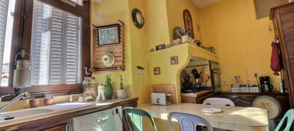 3 Schlafzimmer Wohnung in Thiers, France, Nr. 201138 4