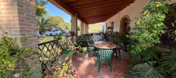 8 bedrooms House in Alicante, Spain No. 168385 4