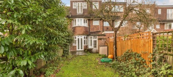 4 bedrooms House in East Sheen, United Kingdom No. 8948 3