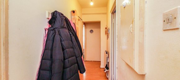 Apartment in Bethnal Green, United Kingdom No. 2147 5