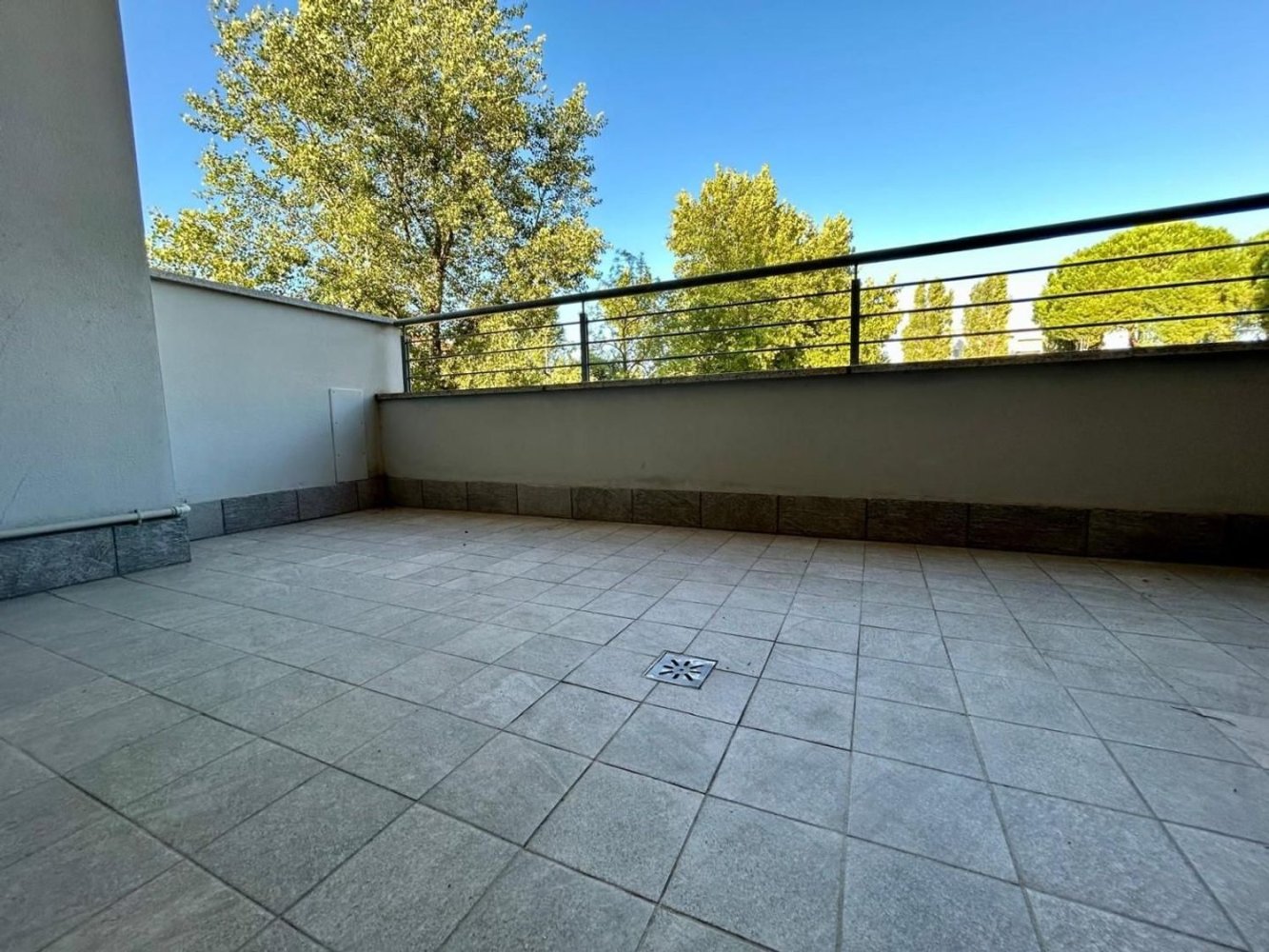 3 bedrooms Apartment in Empoli, Italy No. 403689