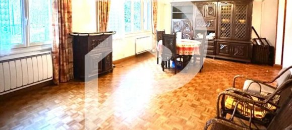 4 bedrooms House in Saint-Jean-de-la-Ruelle, France No. 152457 3