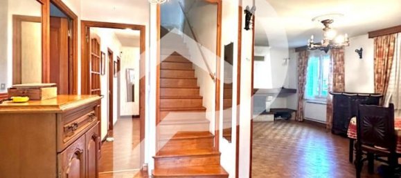 4 bedrooms House in Saint-Jean-de-la-Ruelle, France No. 152457 2