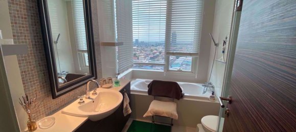 3 bedrooms Condo in Khlong San, Thailand No. 9413 10