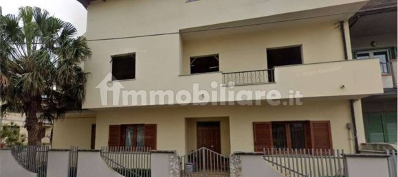 4 Schlafzimmer Wohnung in Gioia Tauro, Italy, Nr. 187954 16