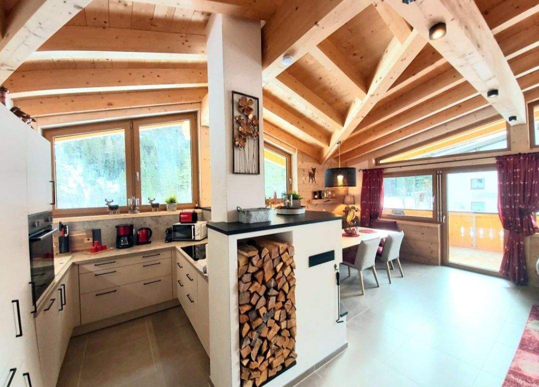 7 rooms House in Leutasch, Austria No. 189401