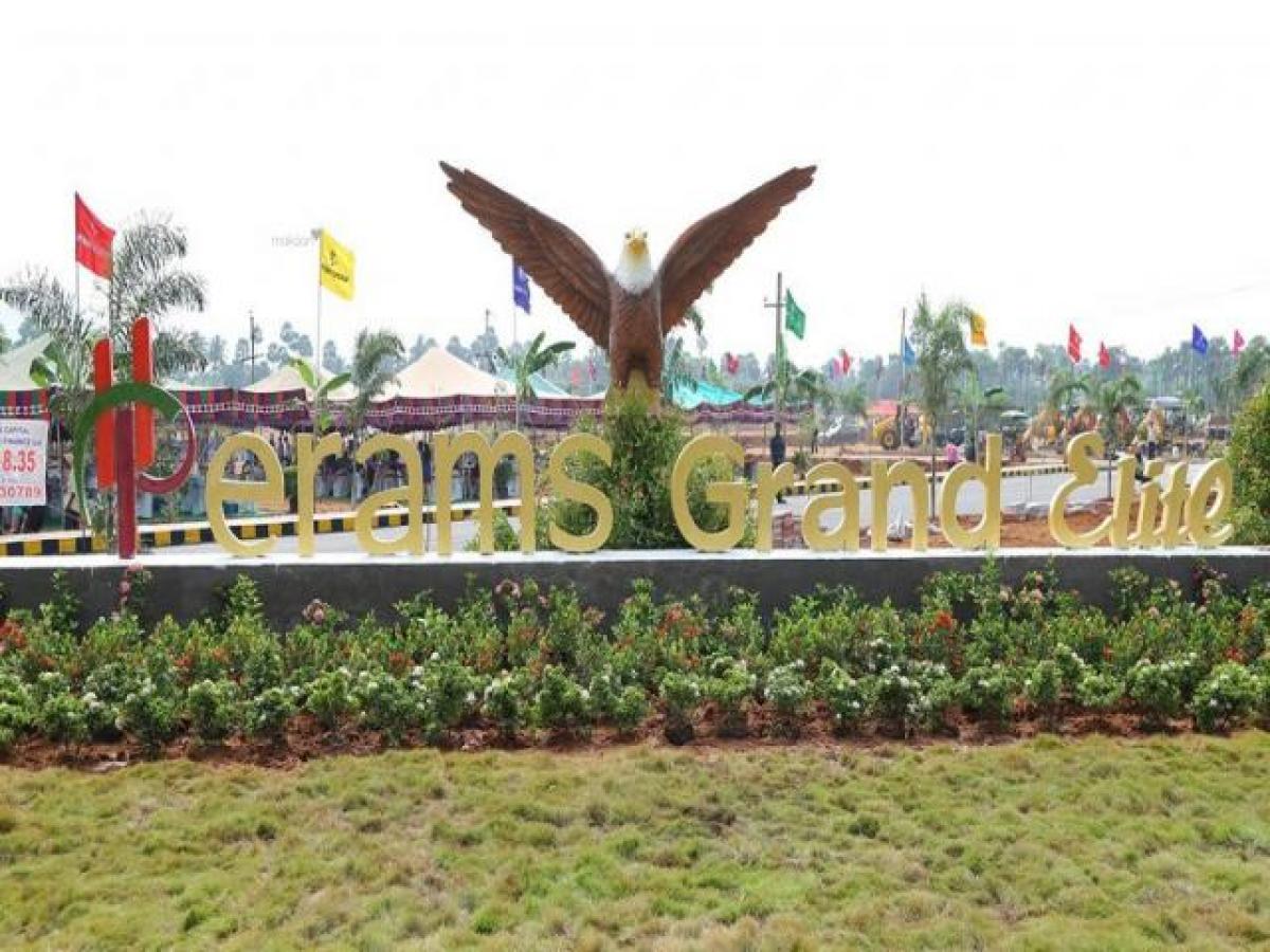 Grundstück in Visakhapatnam, India, Nr. 41629