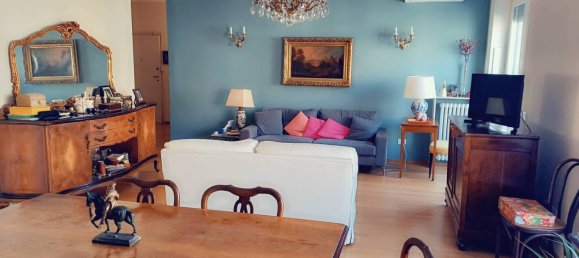 3 bedrooms Apartment in Milan, Italy No. 239762 8