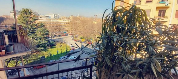 3 bedrooms Apartment in Milan, Italy No. 239762 16