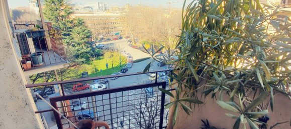 3 bedrooms Apartment in Milan, Italy No. 239762 17