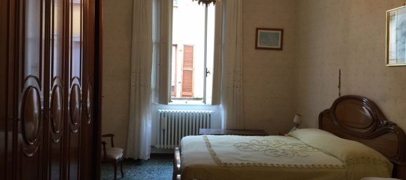 Квартира с 5 комнатами в Тортона, Италия № 177525 3