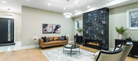 6 bedrooms House in Hamilton, Canada No. 673 7