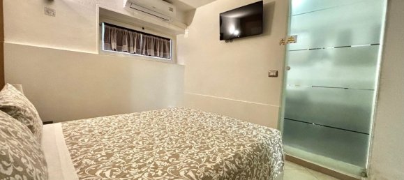 2-salle Appartement à Rozzano, Italy No. 8492 17