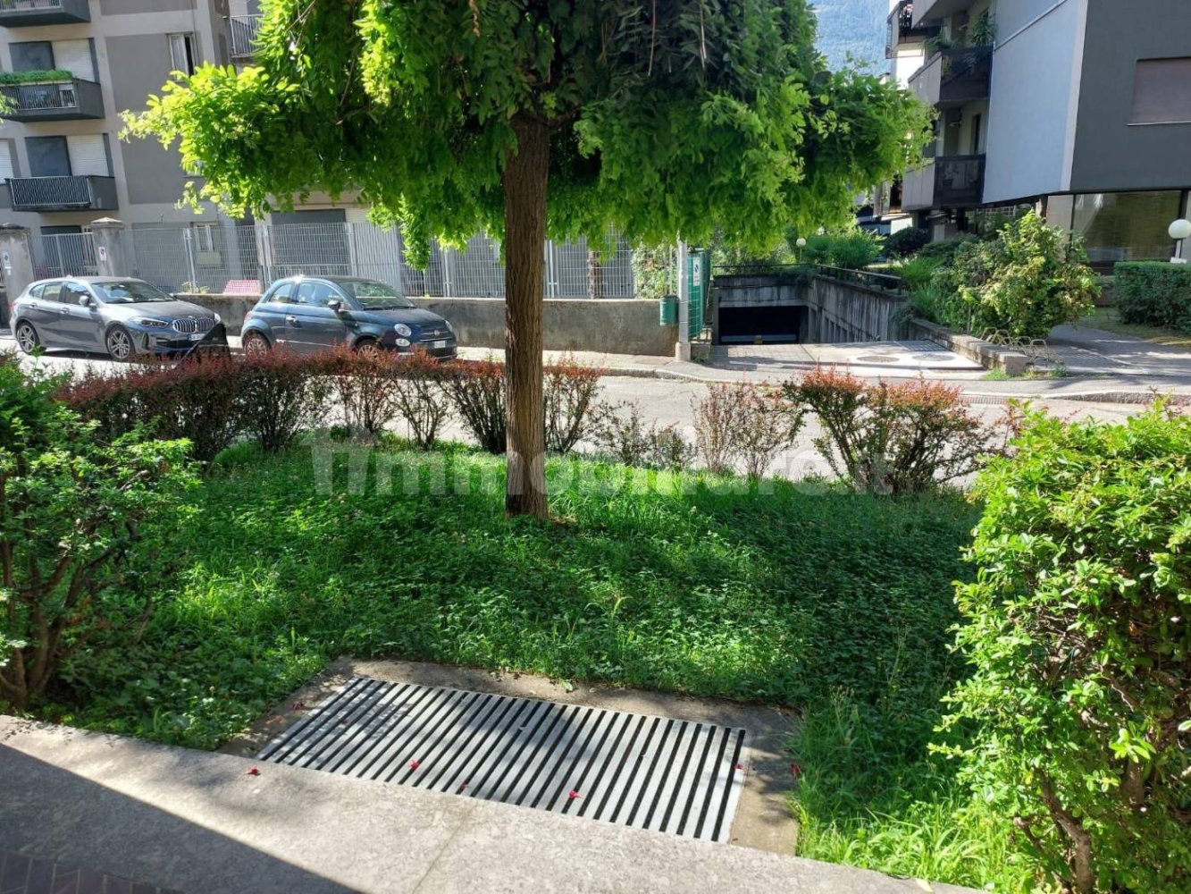 1 room Commercial property in Sondrio, Italy No. 295867