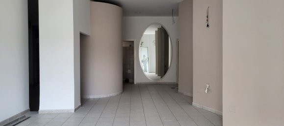 Propriété commerciale à Caltanissetta, Italy 94m² No. 48764 6