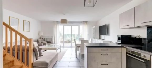 3 Schlafzimmer Haus in Venissieux, France, Nr. 351142 2