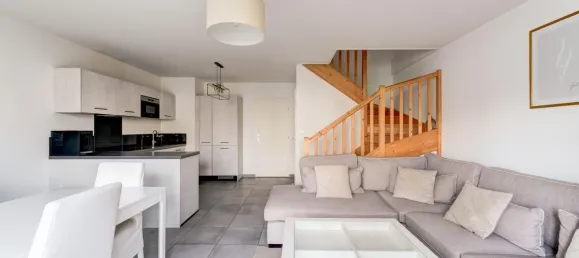 3 Schlafzimmer Haus in Venissieux, France, Nr. 351142 5