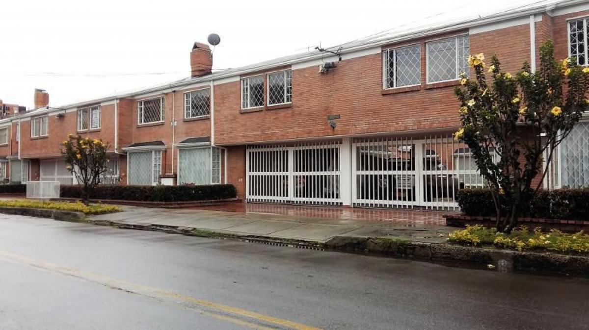 3 Schlafzimmer Haus in Bogota, Colombia, Nr. 13827