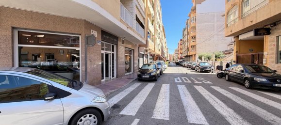 121 m² propiedad comercial en venta en Torrevieja, Alicante, Comunidad Valenciana, Spain № 370087 29