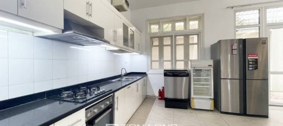 5 bedrooms House in Tay Ho, Vietnam No. 632 10