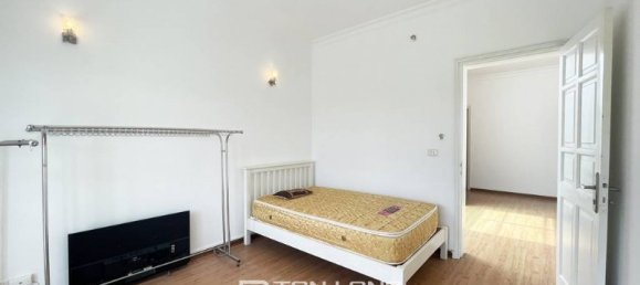 5 bedrooms House in Tay Ho, Vietnam No. 632 30