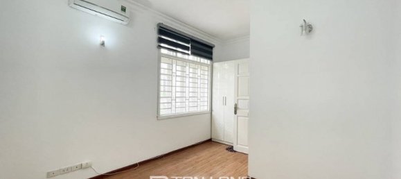 5 bedrooms House in Tay Ho, Vietnam No. 632 18