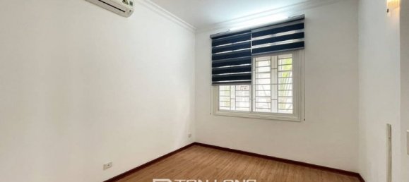 5 bedrooms House in Tay Ho, Vietnam No. 632 19