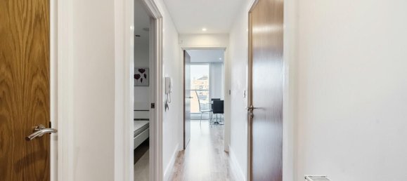 Квартира с 1 спальней в Лондон, Великобритания № 7759 12