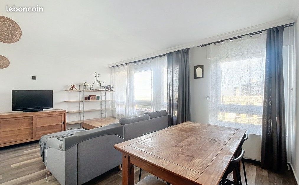 3 Schlafzimmer Wohnung in Rhone, France, Nr. 341923