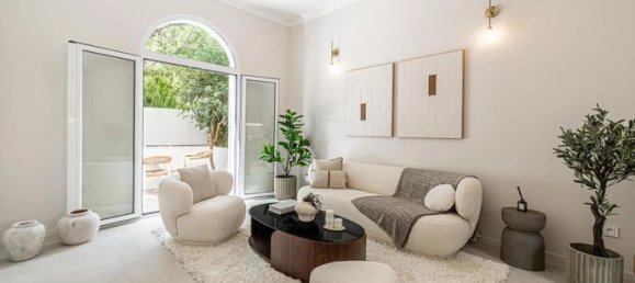 5 bedrooms House in Nice, France No. 307571 2