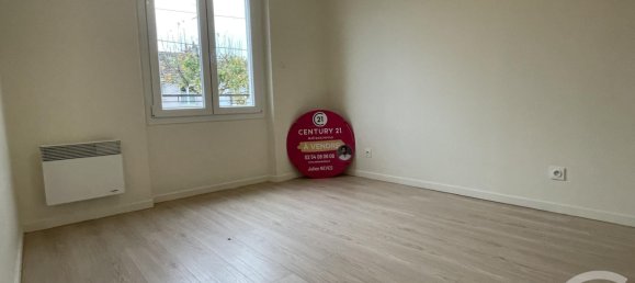 3 bedrooms House in Chateauroux, France No. 153839 5